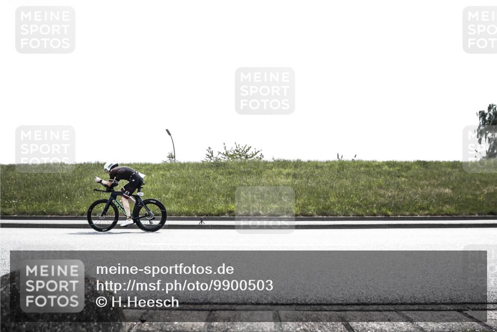 21.06.2026 - 29. Vierlanden-Triathlon H.Heesch http://msf.ph/oto/9900503 21.06.2026 13:30:19 Radfahren 1072, 1221 meine-sportfotos.de