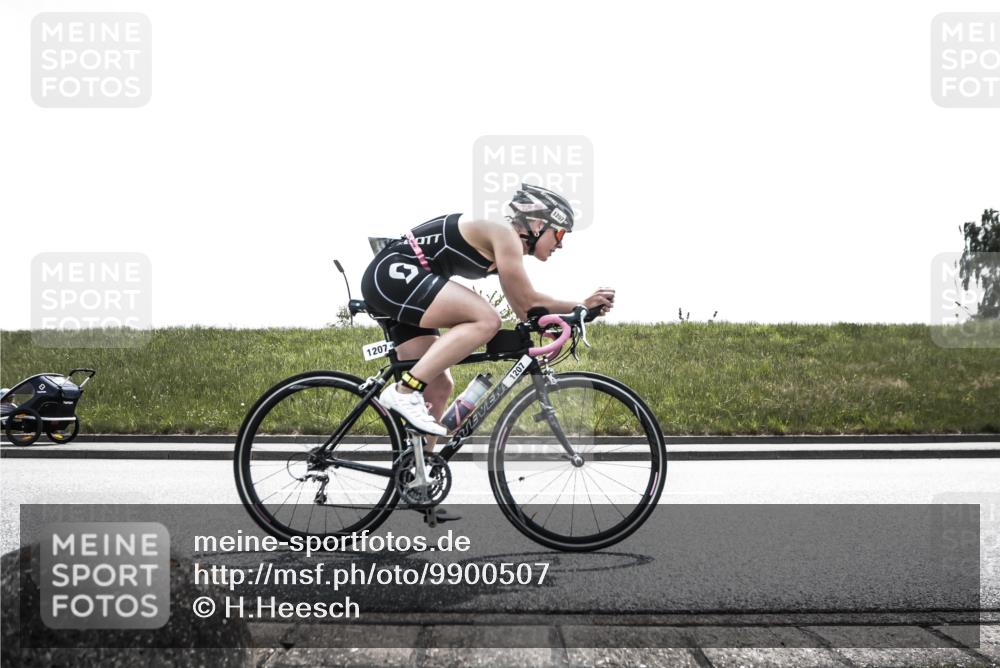 21.06.2026 - 29. Vierlanden-Triathlon H.Heesch http://msf.ph/oto/9900507 21.06.2026 13:30:37 Radfahren 1062, 1077, 1094, 1207 meine-sportfotos.de