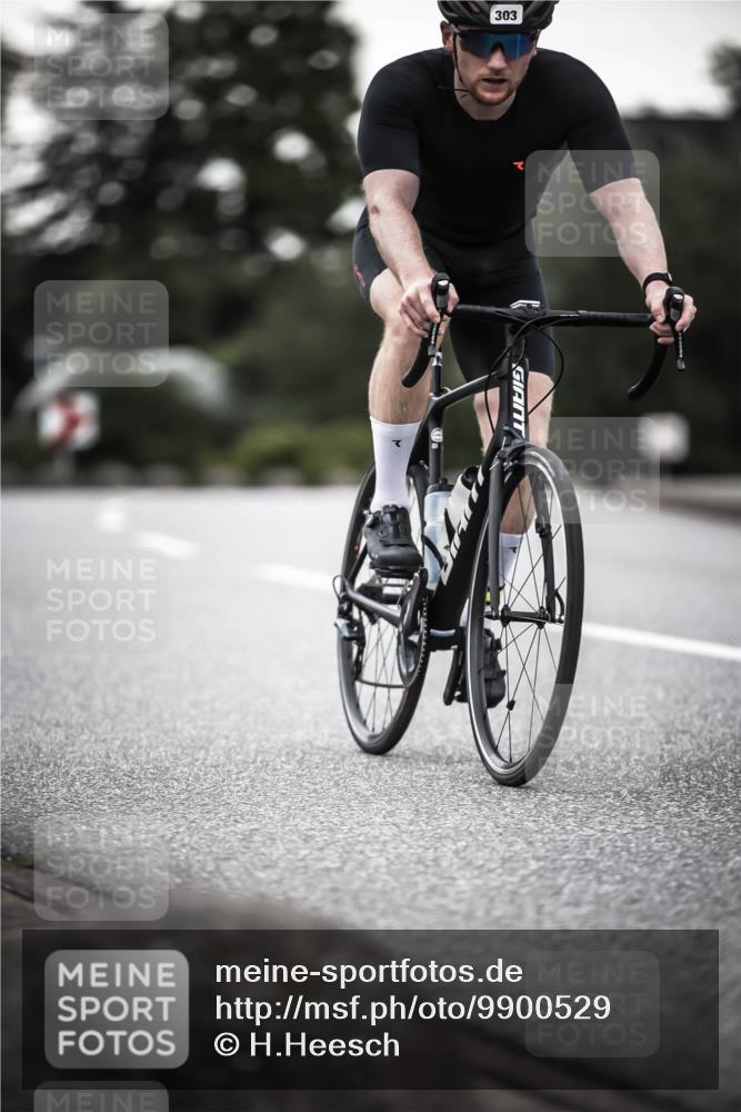 21.06.2026 - 29. Vierlanden-Triathlon H.Heesch http://msf.ph/oto/9900529 21.06.2026 10:09:25 Radfahren 25, 153, 191, 303 meine-sportfotos.de