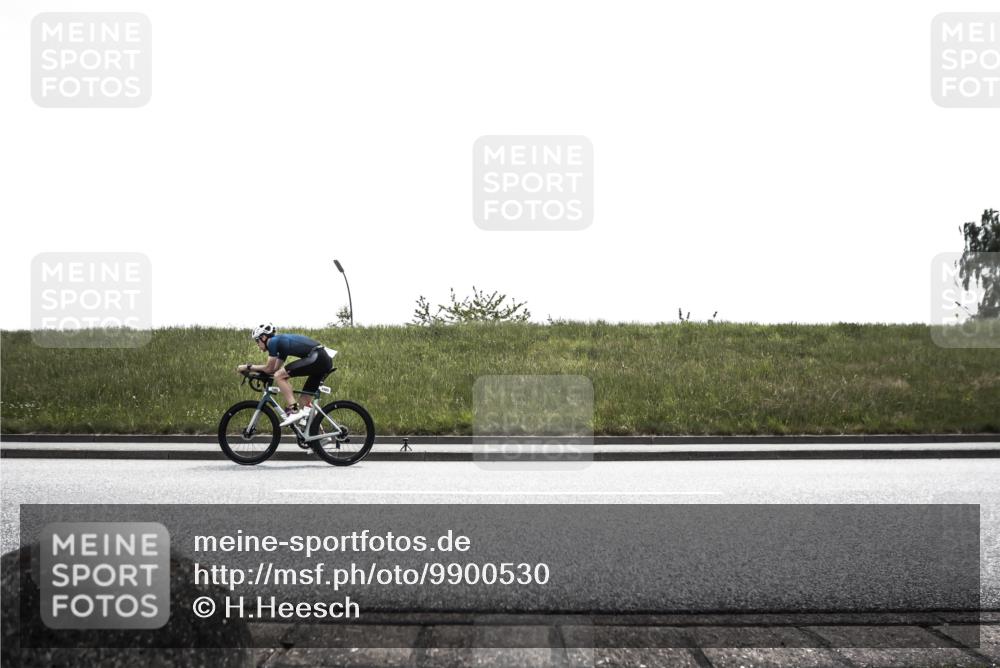 21.06.2026 - 29. Vierlanden-Triathlon H.Heesch http://msf.ph/oto/9900530 21.06.2026 13:31:25 Radfahren 1085, 1180 meine-sportfotos.de
