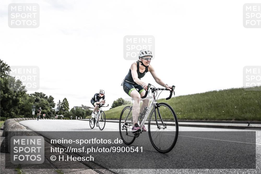 21.06.2026 - 29. Vierlanden-Triathlon H.Heesch http://msf.ph/oto/9900541 21.06.2026 13:17:59 Radfahren 1124, 1151, 1153, 1157 meine-sportfotos.de