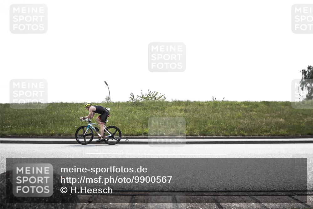 21.06.2026 - 29. Vierlanden-Triathlon H.Heesch http://msf.ph/oto/9900567 21.06.2026 13:32:59 Radfahren 1075, 1076, 1100, 1212 meine-sportfotos.de