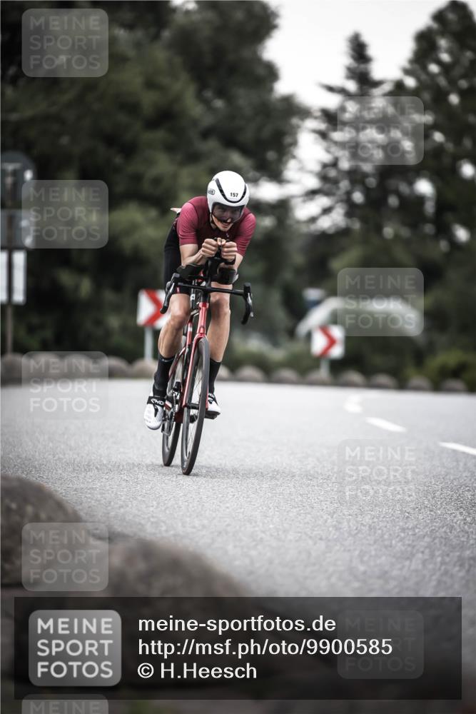 21.06.2026 - 29. Vierlanden-Triathlon H.Heesch http://msf.ph/oto/9900585 21.06.2026 10:09:40 Radfahren 18, 121, 122, 157, 225 meine-sportfotos.de