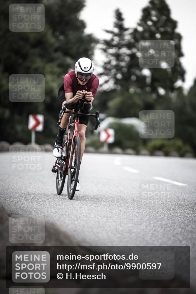 21.06.2026 - 29. Vierlanden-Triathlon H.Heesch http://msf.ph/oto/9900597 21.06.2026 10:09:40 Radfahren 18, 121, 122, 157, 225 meine-sportfotos.de
