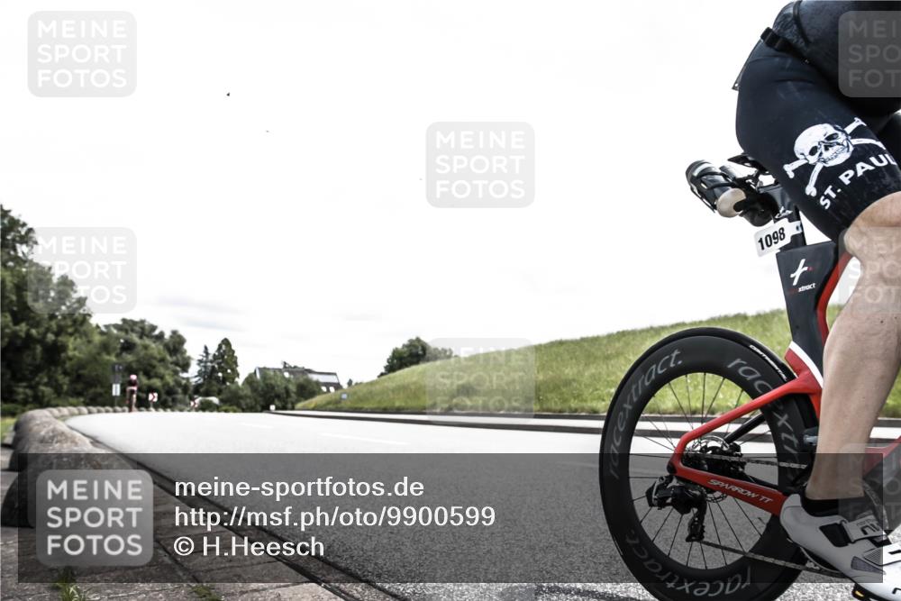21.06.2026 - 29. Vierlanden-Triathlon H.Heesch http://msf.ph/oto/9900599 21.06.2026 13:34:26 Radfahren 1038, 1057, 1095, 1098 meine-sportfotos.de