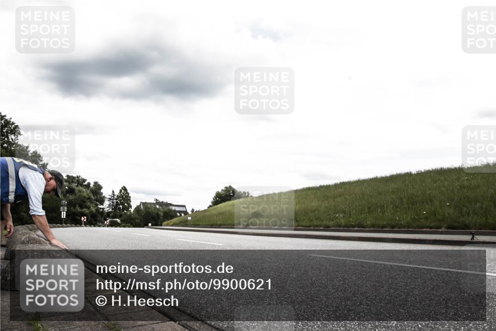 21.06.2026 - 29. Vierlanden-Triathlon H.Heesch http://msf.ph/oto/9900621 21.06.2026 14:27:34 Radfahren  meine-sportfotos.de