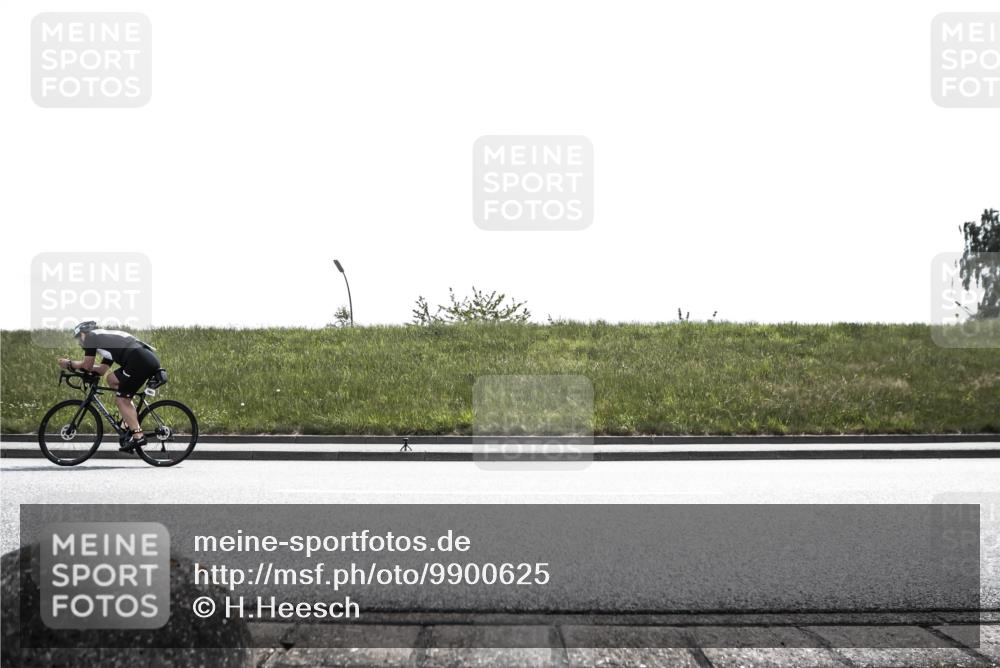 21.06.2026 - 29. Vierlanden-Triathlon H.Heesch http://msf.ph/oto/9900625 21.06.2026 13:34:33 Radfahren 1057, 1073, 1095 meine-sportfotos.de