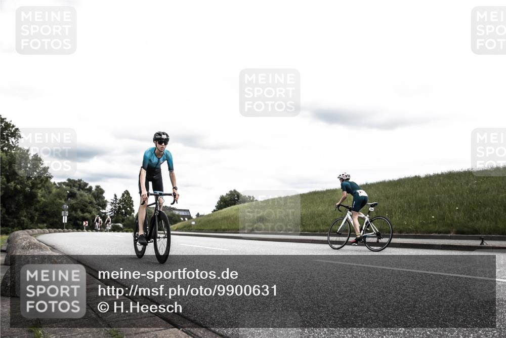 21.06.2026 - 29. Vierlanden-Triathlon H.Heesch http://msf.ph/oto/9900631 21.06.2026 14:42:32 Radfahren 1247, 1251, 1252 meine-sportfotos.de