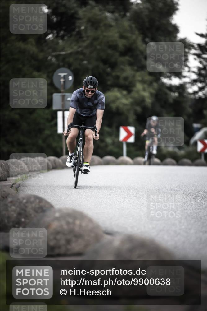 21.06.2026 - 29. Vierlanden-Triathlon H.Heesch http://msf.ph/oto/9900638 21.06.2026 10:09:49 Radfahren 40, 69, 327 meine-sportfotos.de