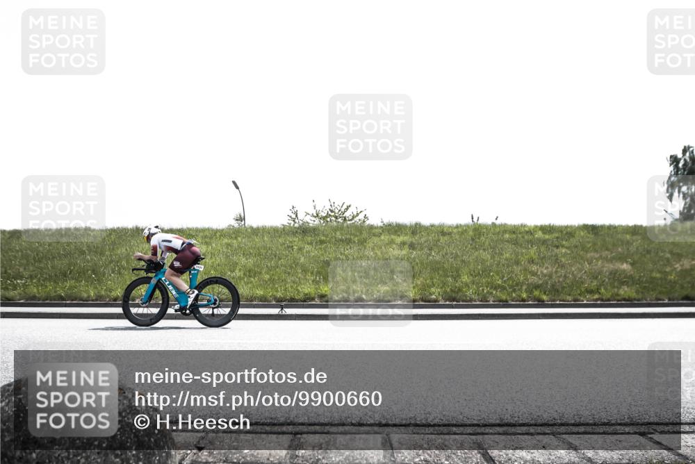 21.06.2026 - 29. Vierlanden-Triathlon H.Heesch http://msf.ph/oto/9900660 21.06.2026 13:40:36 Radfahren 1121 meine-sportfotos.de