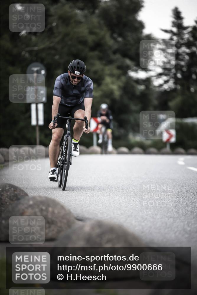 21.06.2026 - 29. Vierlanden-Triathlon H.Heesch http://msf.ph/oto/9900666 21.06.2026 10:09:50 Radfahren 40, 69, 309, 327 meine-sportfotos.de