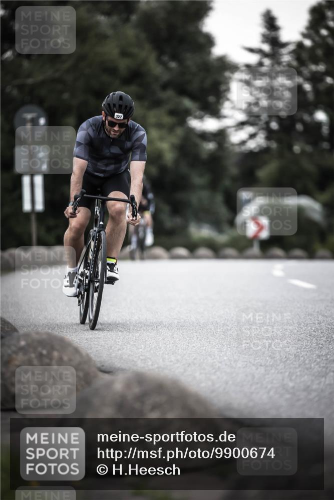 21.06.2026 - 29. Vierlanden-Triathlon H.Heesch http://msf.ph/oto/9900674 21.06.2026 10:09:50 Radfahren 40, 69, 309, 327 meine-sportfotos.de
