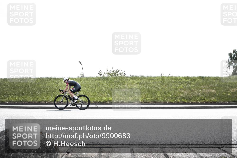 21.06.2026 - 29. Vierlanden-Triathlon H.Heesch http://msf.ph/oto/9900683 21.06.2026 13:42:41 Radfahren 1083, 1113, 1114, 1120, 1129, 1134 meine-sportfotos.de