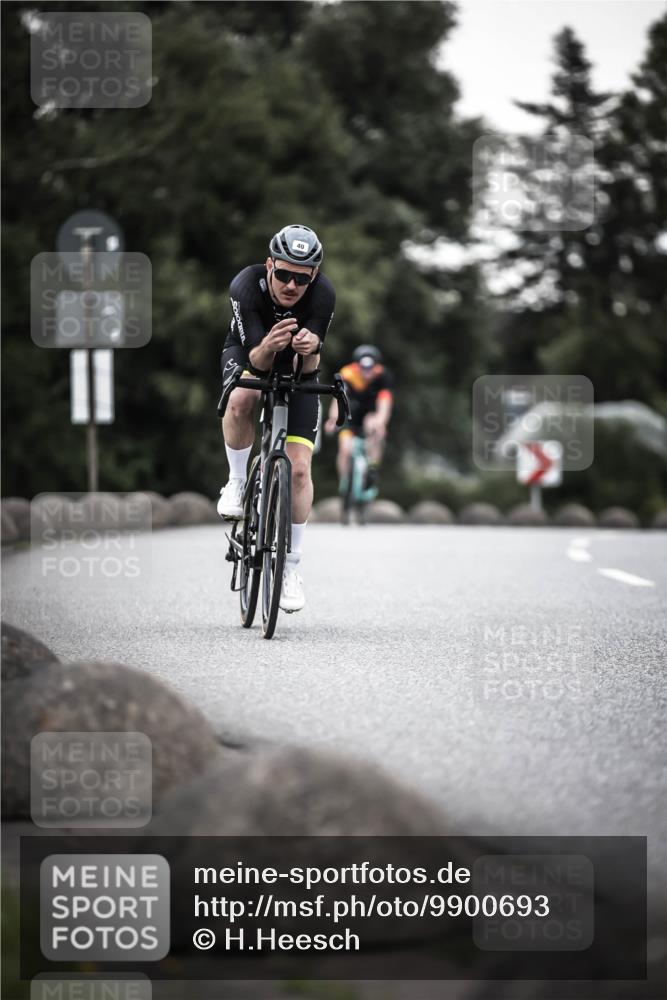 21.06.2026 - 29. Vierlanden-Triathlon H.Heesch http://msf.ph/oto/9900693 21.06.2026 10:09:53 Radfahren 40, 69, 309, 327 meine-sportfotos.de