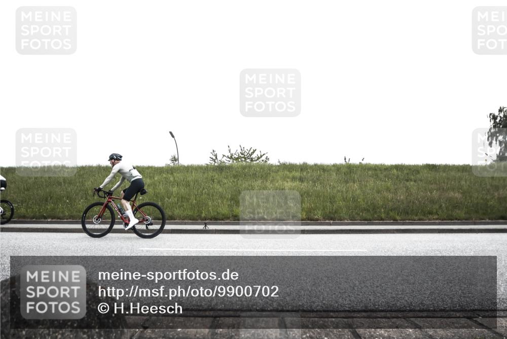 21.06.2026 - 29. Vierlanden-Triathlon H.Heesch http://msf.ph/oto/9900702 21.06.2026 14:34:29 Radfahren  meine-sportfotos.de