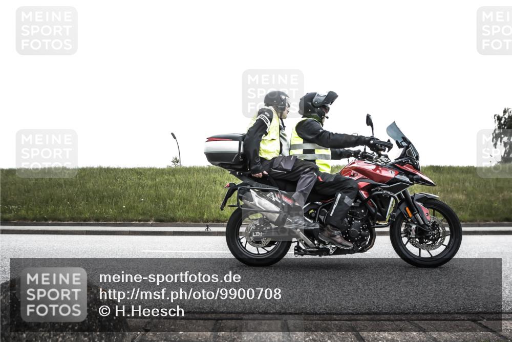 21.06.2026 - 29. Vierlanden-Triathlon H.Heesch http://msf.ph/oto/9900708 21.06.2026 14:34:49 Radfahren  meine-sportfotos.de