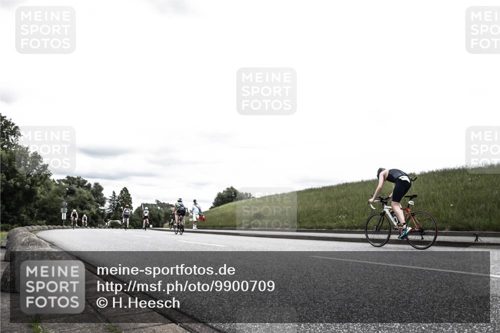 21.06.2026 - 29. Vierlanden-Triathlon H.Heesch http://msf.ph/oto/9900709 21.06.2026 14:45:56 Radfahren 1269 meine-sportfotos.de