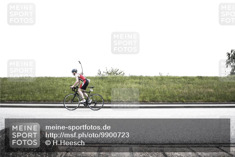 21.06.2026 - 29. Vierlanden-Triathlon H.Heesch http://msf.ph/oto/9900723 21.06.2026 14:42:20 Radfahren 1289 meine-sportfotos.de