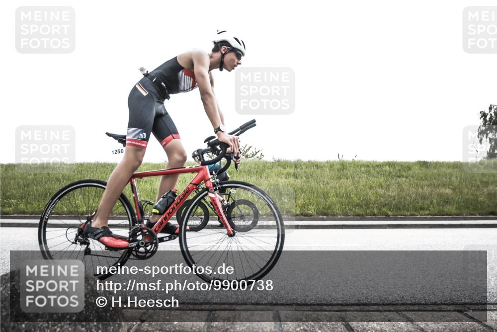 21.06.2026 - 29. Vierlanden-Triathlon H.Heesch http://msf.ph/oto/9900738 21.06.2026 14:42:38 Radfahren 1247, 1250, 1251 meine-sportfotos.de