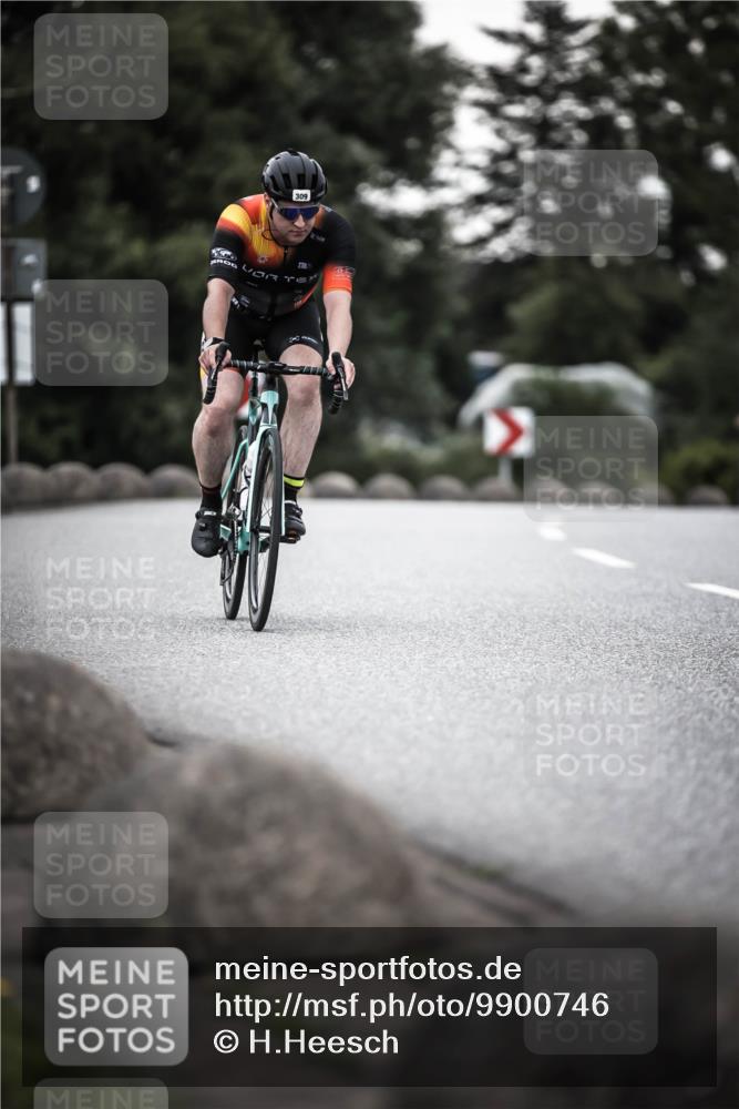 21.06.2026 - 29. Vierlanden-Triathlon H.Heesch http://msf.ph/oto/9900746 21.06.2026 10:09:56 Radfahren 29, 40, 69, 309 meine-sportfotos.de
