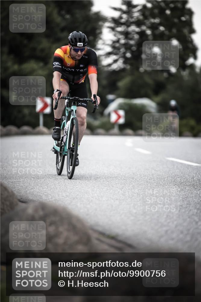 21.06.2026 - 29. Vierlanden-Triathlon H.Heesch http://msf.ph/oto/9900756 21.06.2026 10:09:57 Radfahren 29, 40, 69, 309 meine-sportfotos.de