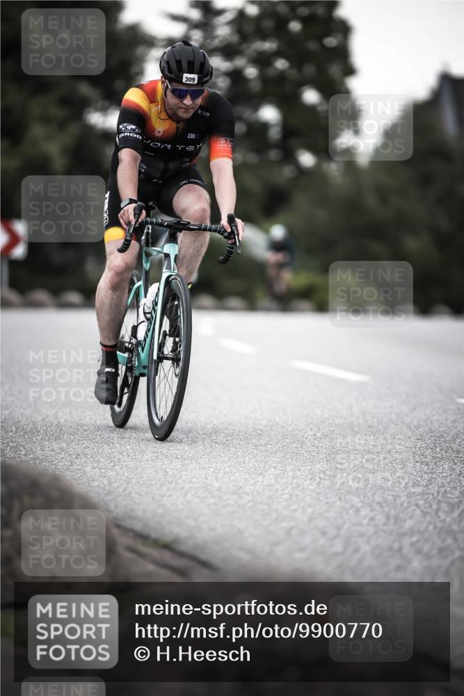 21.06.2026 - 29. Vierlanden-Triathlon H.Heesch http://msf.ph/oto/9900770 21.06.2026 10:09:57 Radfahren 29, 40, 69, 309 meine-sportfotos.de