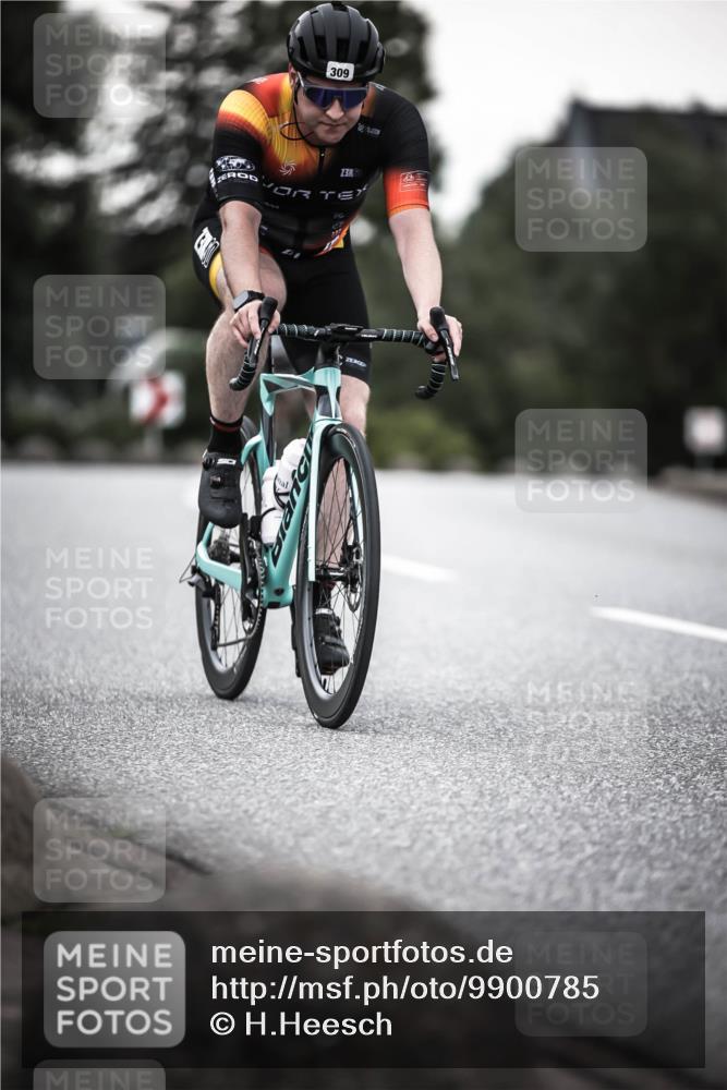 21.06.2026 - 29. Vierlanden-Triathlon H.Heesch http://msf.ph/oto/9900785 21.06.2026 10:09:57 Radfahren 29, 40, 69, 309 meine-sportfotos.de