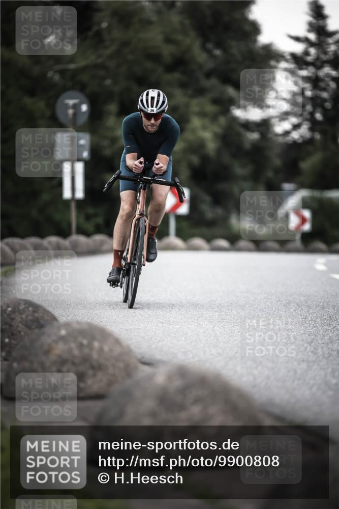 21.06.2026 - 29. Vierlanden-Triathlon H.Heesch http://msf.ph/oto/9900808 21.06.2026 10:10:03 Radfahren 29 meine-sportfotos.de