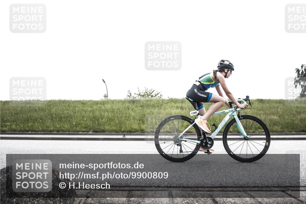 21.06.2026 - 29. Vierlanden-Triathlon H.Heesch http://msf.ph/oto/9900809 21.06.2026 14:43:41 Radfahren 1267, 1282, 1288 meine-sportfotos.de