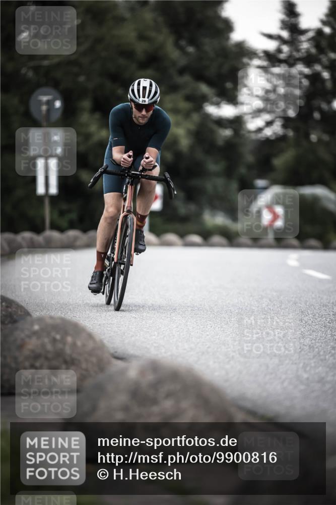 21.06.2026 - 29. Vierlanden-Triathlon H.Heesch http://msf.ph/oto/9900816 21.06.2026 10:10:03 Radfahren 29 meine-sportfotos.de