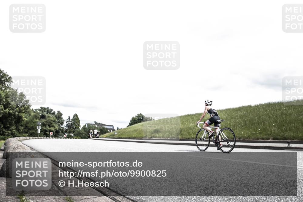 21.06.2026 - 29. Vierlanden-Triathlon H.Heesch http://msf.ph/oto/9900825 21.06.2026 14:54:44 Radfahren  meine-sportfotos.de