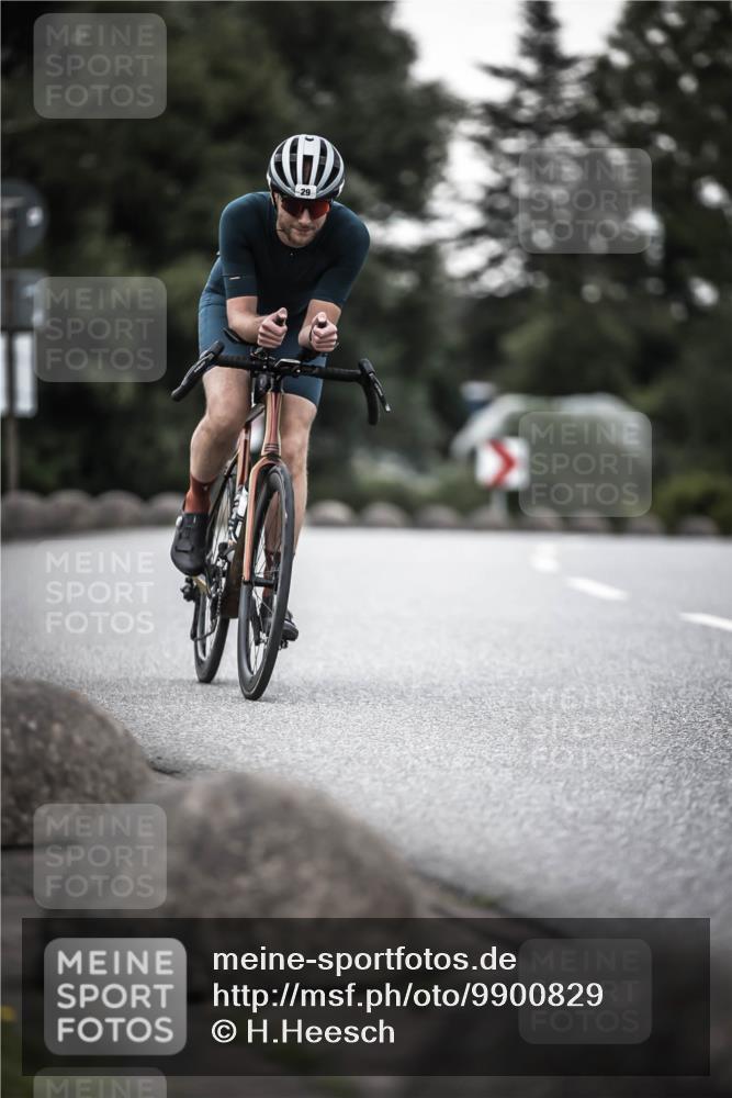 21.06.2026 - 29. Vierlanden-Triathlon H.Heesch http://msf.ph/oto/9900829 21.06.2026 10:10:03 Radfahren 29 meine-sportfotos.de