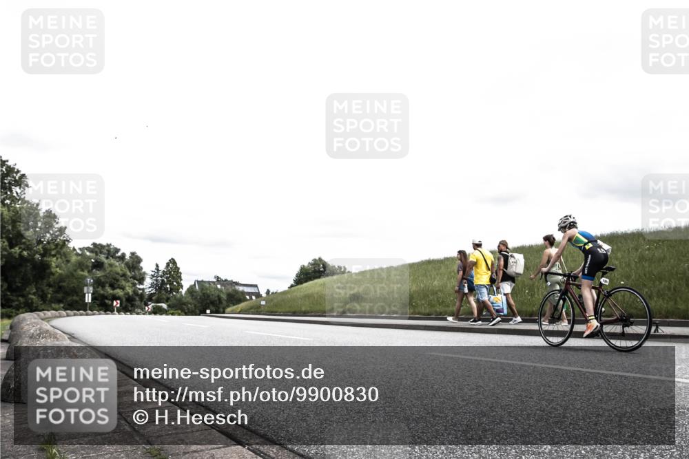 21.06.2026 - 29. Vierlanden-Triathlon H.Heesch http://msf.ph/oto/9900830 21.06.2026 14:55:35 Radfahren  meine-sportfotos.de