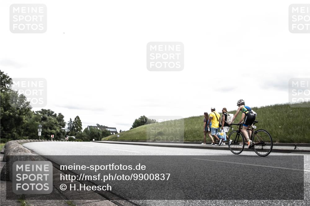21.06.2026 - 29. Vierlanden-Triathlon H.Heesch http://msf.ph/oto/9900837 21.06.2026 14:55:35 Radfahren  meine-sportfotos.de