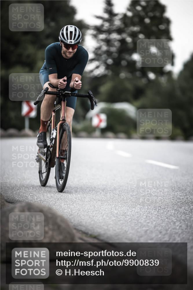 21.06.2026 - 29. Vierlanden-Triathlon H.Heesch http://msf.ph/oto/9900839 21.06.2026 10:10:04 Radfahren 29, 430 meine-sportfotos.de