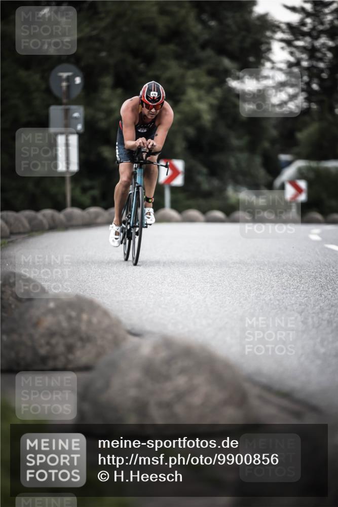 21.06.2026 - 29. Vierlanden-Triathlon H.Heesch http://msf.ph/oto/9900856 21.06.2026 10:10:11 Radfahren 171, 430 meine-sportfotos.de
