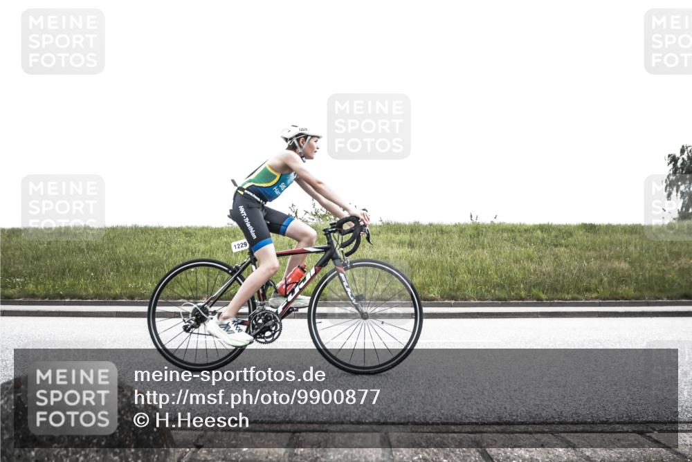 21.06.2026 - 29. Vierlanden-Triathlon H.Heesch http://msf.ph/oto/9900877 21.06.2026 14:45:44 Radfahren 1229, 1236, 1255, 1261, 1268, 1294 meine-sportfotos.de