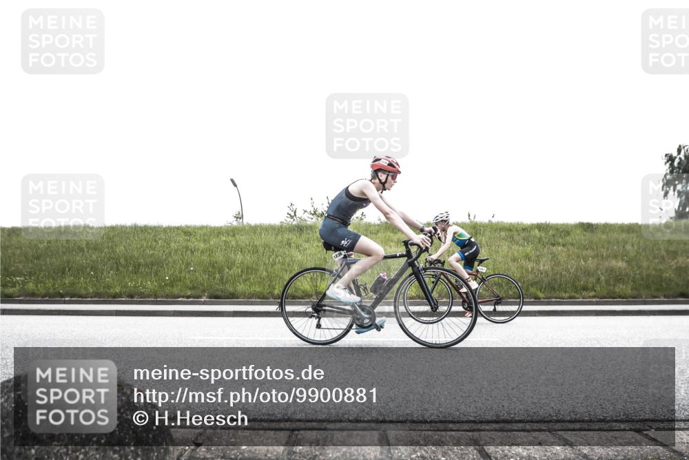 21.06.2026 - 29. Vierlanden-Triathlon H.Heesch http://msf.ph/oto/9900881 21.06.2026 14:45:45 Radfahren 1229, 1236, 1253, 1255, 1268, 1294 meine-sportfotos.de