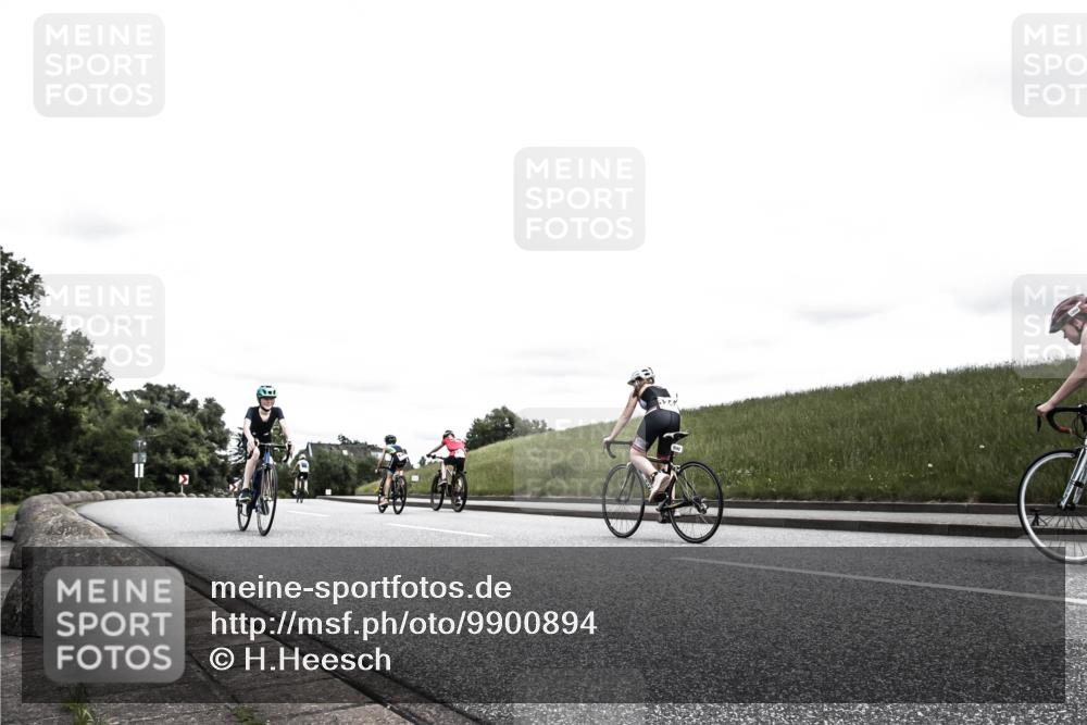 21.06.2026 - 29. Vierlanden-Triathlon H.Heesch http://msf.ph/oto/9900894 21.06.2026 14:57:18 Radfahren  meine-sportfotos.de