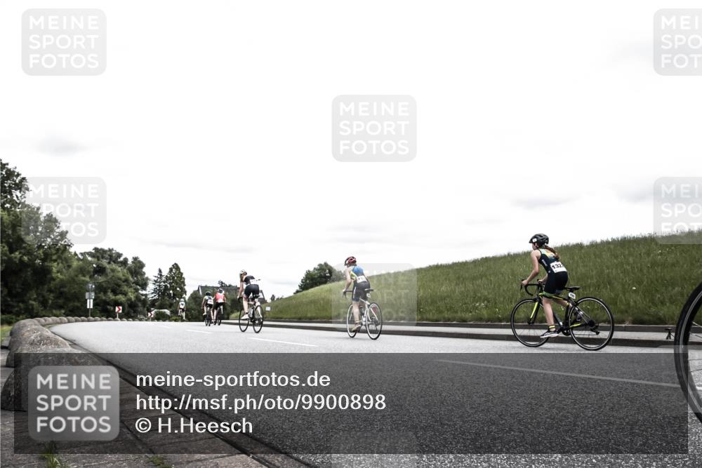 21.06.2026 - 29. Vierlanden-Triathlon H.Heesch http://msf.ph/oto/9900898 21.06.2026 14:57:19 Radfahren  meine-sportfotos.de