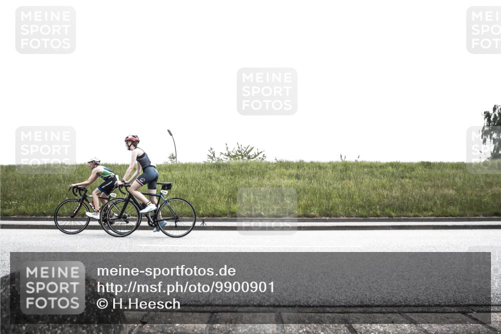 21.06.2026 - 29. Vierlanden-Triathlon H.Heesch http://msf.ph/oto/9900901 21.06.2026 14:45:53 Radfahren 1253, 1255 meine-sportfotos.de
