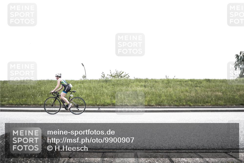 21.06.2026 - 29. Vierlanden-Triathlon H.Heesch http://msf.ph/oto/9900907 21.06.2026 14:45:55 Radfahren 1253, 1255, 1269 meine-sportfotos.de