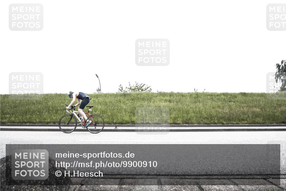 21.06.2026 - 29. Vierlanden-Triathlon H.Heesch http://msf.ph/oto/9900910 21.06.2026 14:45:57 Radfahren 1237, 1253, 1269 meine-sportfotos.de