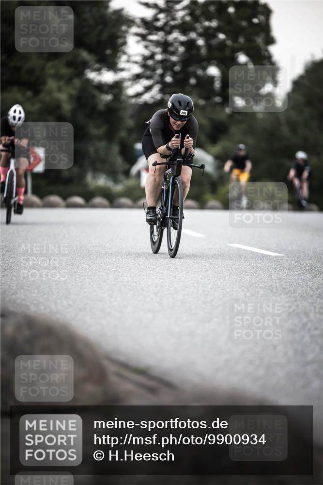 21.06.2026 - 29. Vierlanden-Triathlon H.Heesch http://msf.ph/oto/9900934 21.06.2026 10:10:21 Radfahren 171, 230, 255, 295 meine-sportfotos.de