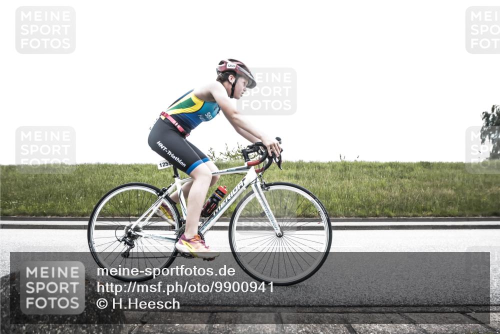 21.06.2026 - 29. Vierlanden-Triathlon H.Heesch http://msf.ph/oto/9900941 21.06.2026 14:46:24 Radfahren 1241, 1242, 1259, 1264, 1274 meine-sportfotos.de