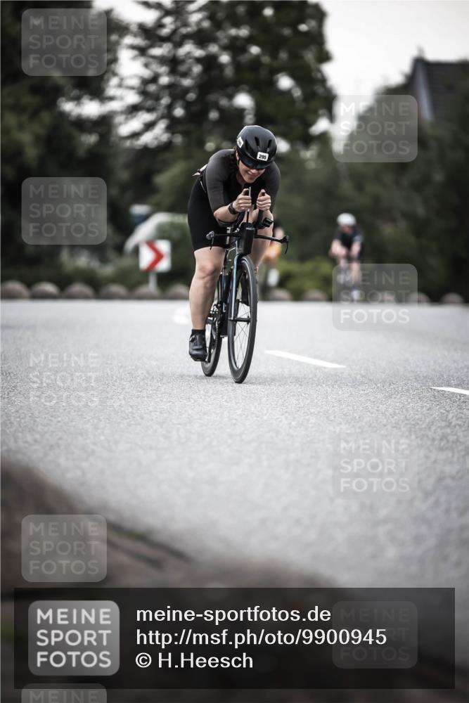 21.06.2026 - 29. Vierlanden-Triathlon H.Heesch http://msf.ph/oto/9900945 21.06.2026 10:10:22 Radfahren 171, 230, 255, 295 meine-sportfotos.de