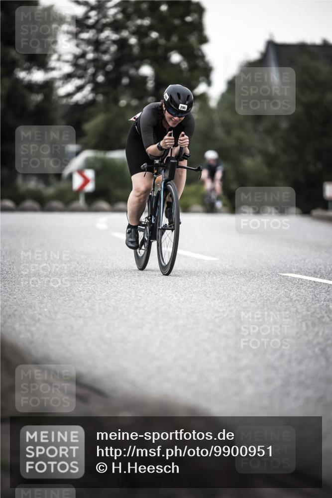 21.06.2026 - 29. Vierlanden-Triathlon H.Heesch http://msf.ph/oto/9900951 21.06.2026 10:10:22 Radfahren 171, 230, 255, 295 meine-sportfotos.de