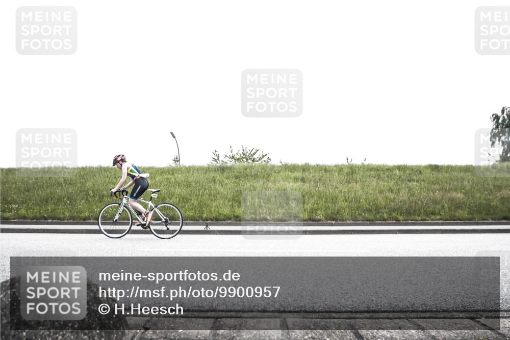 21.06.2026 - 29. Vierlanden-Triathlon H.Heesch http://msf.ph/oto/9900957 21.06.2026 14:46:33 Radfahren 1241 meine-sportfotos.de