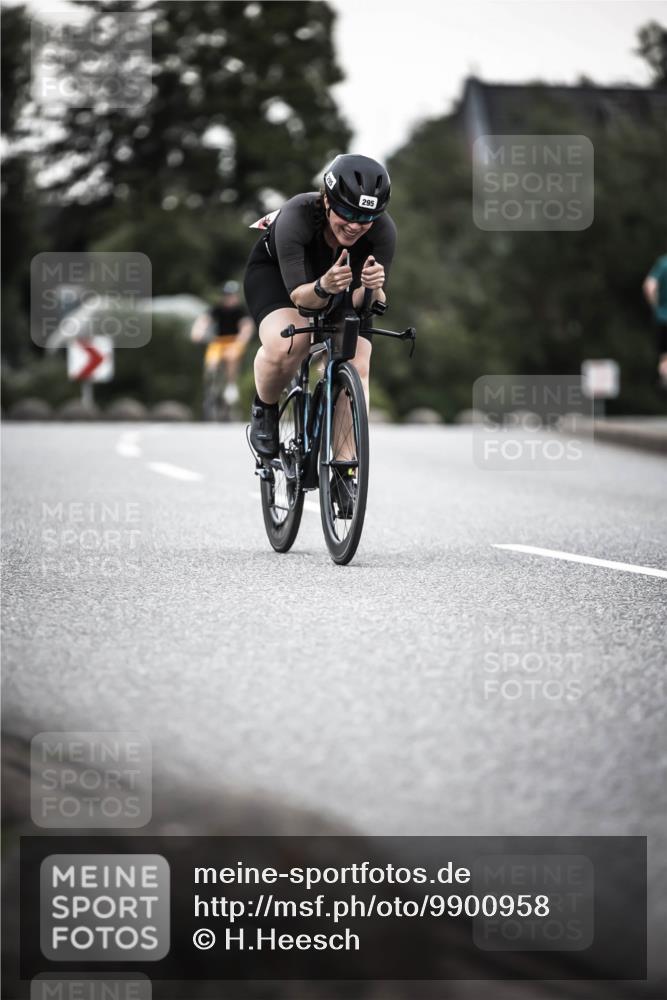21.06.2026 - 29. Vierlanden-Triathlon H.Heesch http://msf.ph/oto/9900958 21.06.2026 10:10:22 Radfahren 171, 230, 255, 295 meine-sportfotos.de