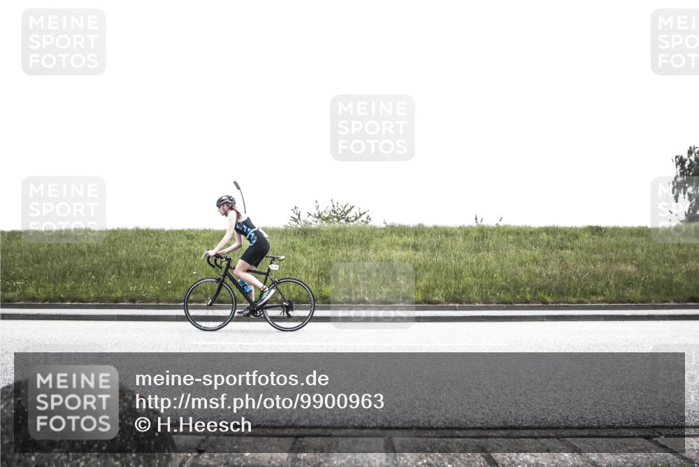 21.06.2026 - 29. Vierlanden-Triathlon H.Heesch http://msf.ph/oto/9900963 21.06.2026 14:46:59 Radfahren 1243, 1279 meine-sportfotos.de